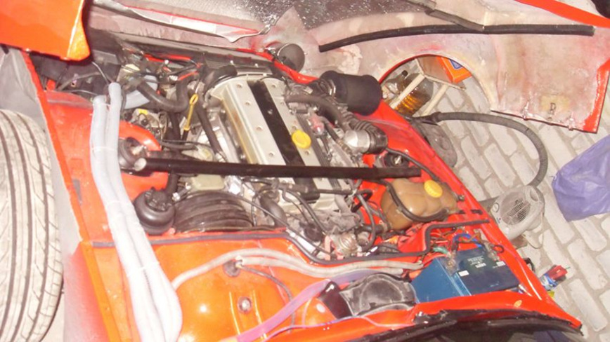 Вот что можно сделать из Porsche 924, если руки растут из того места Вот что можно сделать из Porsche 924, если руки растут из того места автомобили