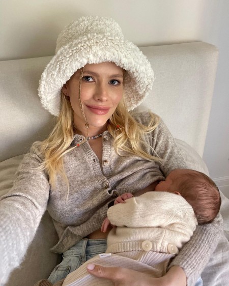 Елена Перминова показала лицо новорожденного сына Дети,Дети знаменитостей