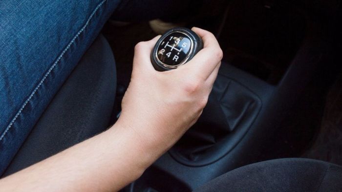 Как остановить машину, у которой отказали тормоза Как остановить машину, у которой отказали тормоза