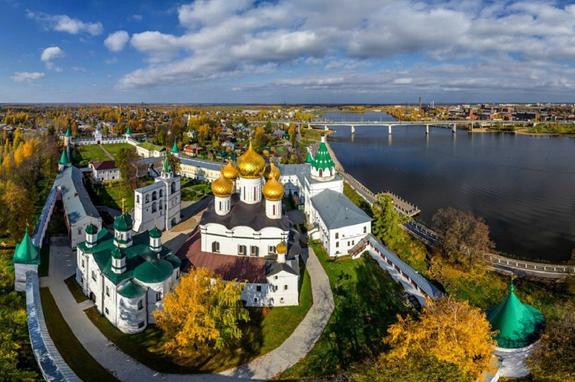 Власти Костромы решили не отменять День города, а провести его на улице