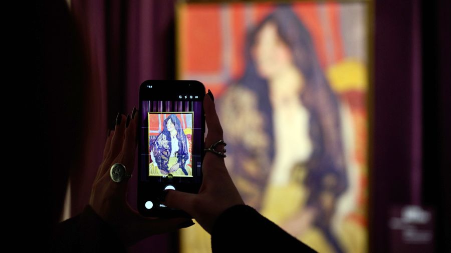 «Под маской» «Под маской»