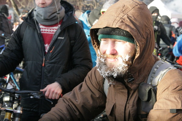 В Москве, несмотря на мороз, прошел велопарад зима, мороз, москва, прикол, юмор