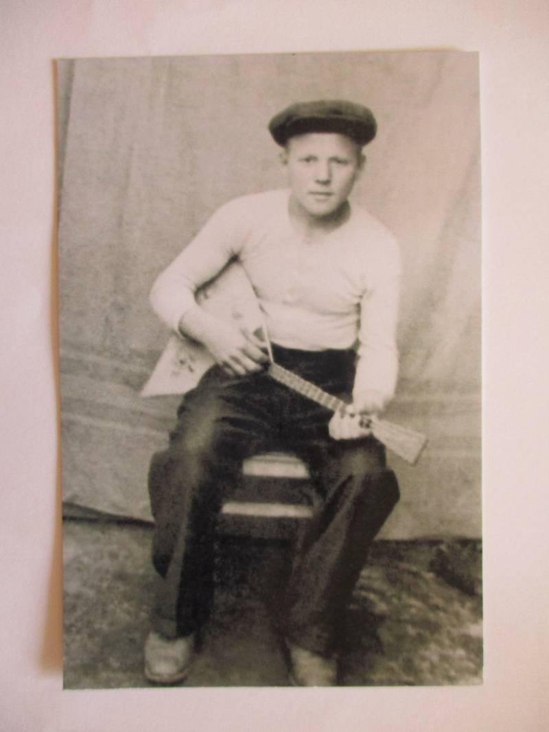 С поля на фронт С поля на фронт история