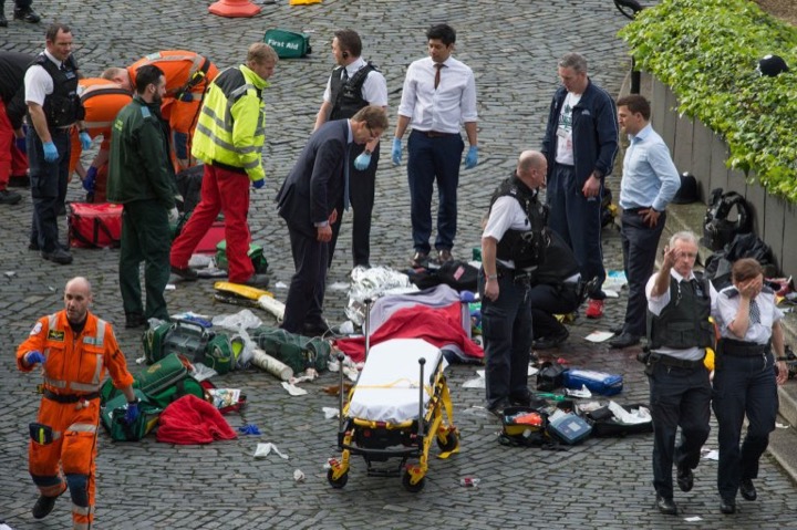 Лондон после теракта, много фотографий