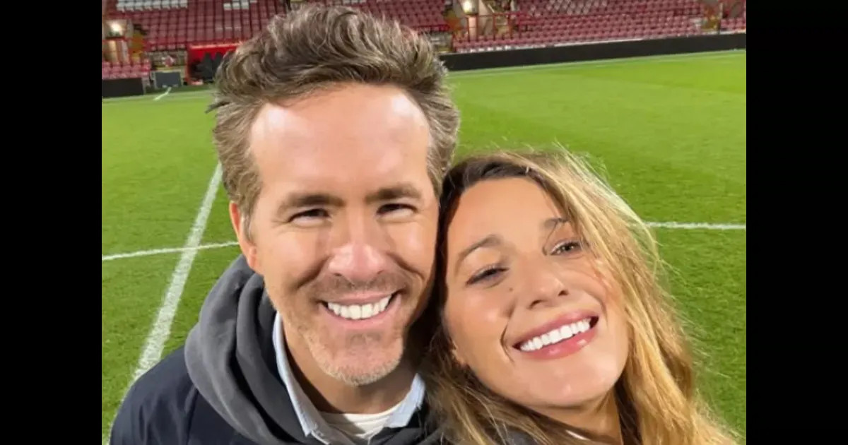 Блейк Лайвли поделилась фото из отпуска с мужем Райаном Рейнольдсом на фоне конфликта с Джастином Бальдони