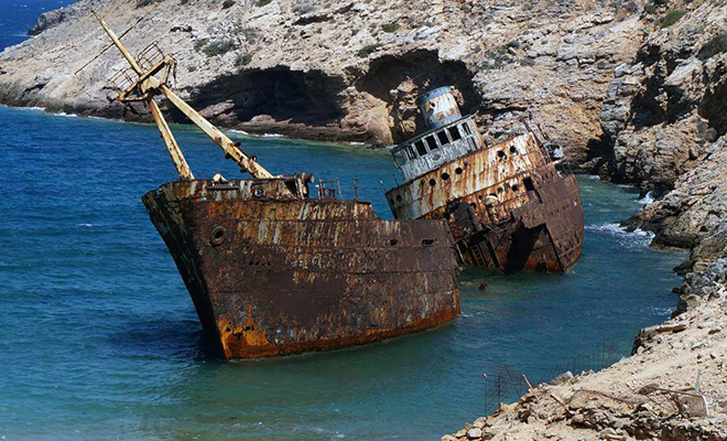 В бухте Нагаева под Магаданом уже почти 80 лет под воду отправляют корабли. На сегодня их больше 20 Культура