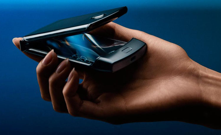 Анонсирован смартфон-раскладушка Motorola Razr 2019 с гибким дисплеем новости,смартфон,статья