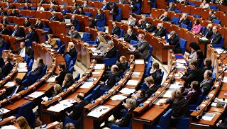 Делегаты в зале на пленарном заседании сессии Парламентской ассамблеи Совета Европы (ПАСЕ). Архивное фото