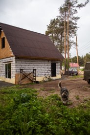 Собственный дом за 600 тысяч? Побывали в гостях у молодой семейной пары, которая построила свой дом с помощью YouTube очень, тысяч, только, например, рублей, стали, двери, потом, решили, Чалне, YouTube, когда, купили, этого, мужем, просто, построить, которые, крышу, сразу