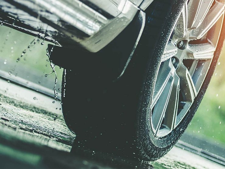 5 ошибок водителей, ведущих к преждевременному износу шин