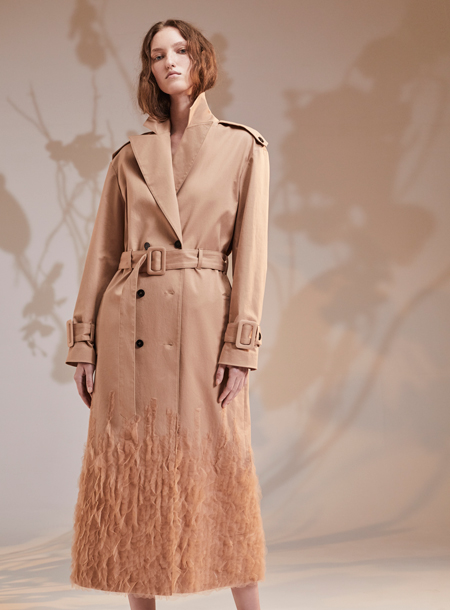 От экологичного меха до соблазнительного латекса: лукбуки новых коллекций российских дизайнеров От экологичного меха до соблазнительного латекса: лукбуки новых коллекций российских дизайнеров Мода,Новости моды