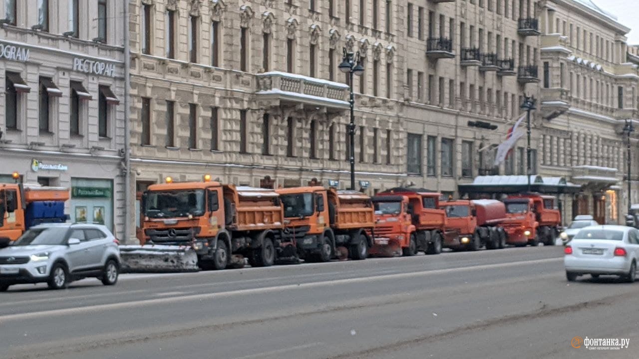 «Они, похоже, опять». Центр Петербурга снова готовят к коллапсу Павел, Каравашкин, «Фонтанкару»автор, через, центре, техника, Петербурга, снова, смогли, снегоуборочной, полиции, февраля, остановке, городским, автобусам, троллейбусам, запрещен, доступ, Невский, разрешали