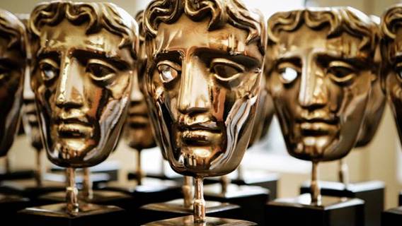 На церемонии вручения премии BAFTA почтили память принца Филиппа, а "Земля кочевников" стала лучшим фильмом