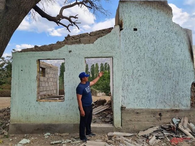 «Ждите 3 миллиона беженцев». Чем грозит России война киргизов и таджиков? «Ждите 3 миллиона беженцев». Чем грозит России война киргизов и таджиков? геополитика