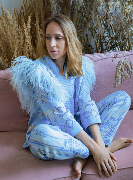 От экологичного меха до соблазнительного латекса: лукбуки новых коллекций российских дизайнеров От экологичного меха до соблазнительного латекса: лукбуки новых коллекций российских дизайнеров Мода,Новости моды