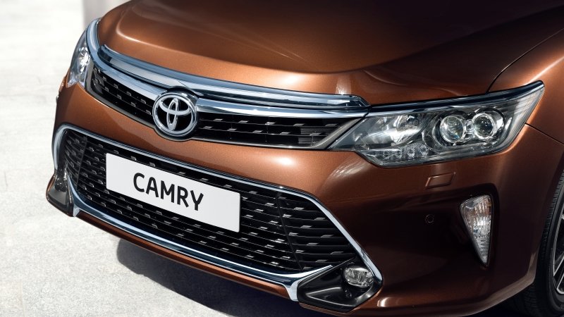 Toyota Camry нового поколения встала на конвейер в США