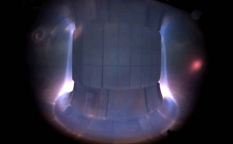 Китайцы смогли «разогреть» термоядерный реактор до 160 млн градусов Цельсия Техно