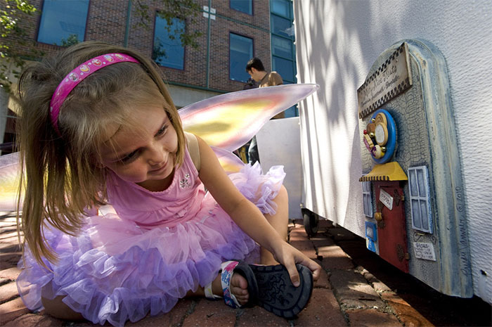 tiny-doors-installation-urban-fairies-jonathan-wright-32