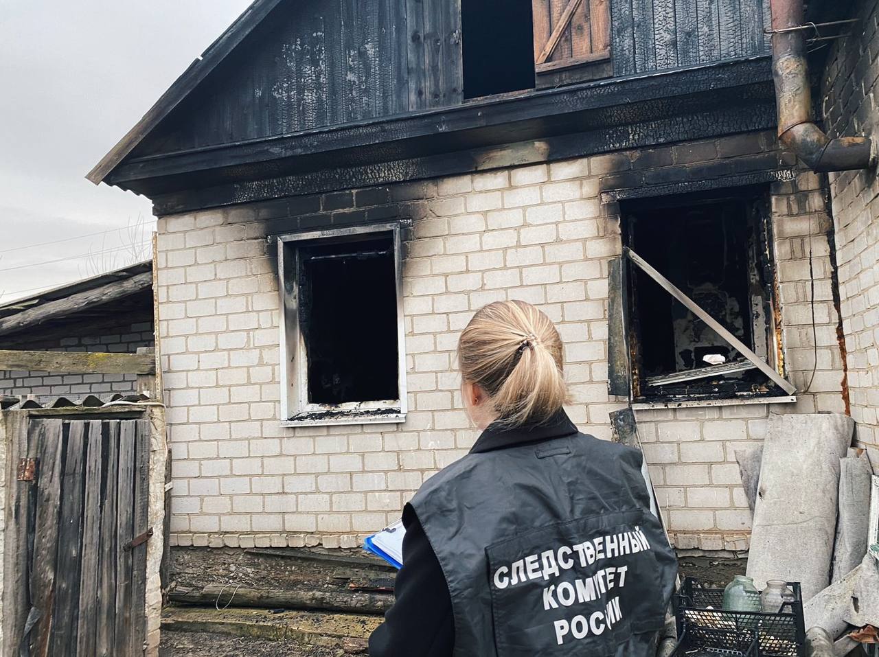 Мать и двое детей погибли на пожаре в Волгоградской области