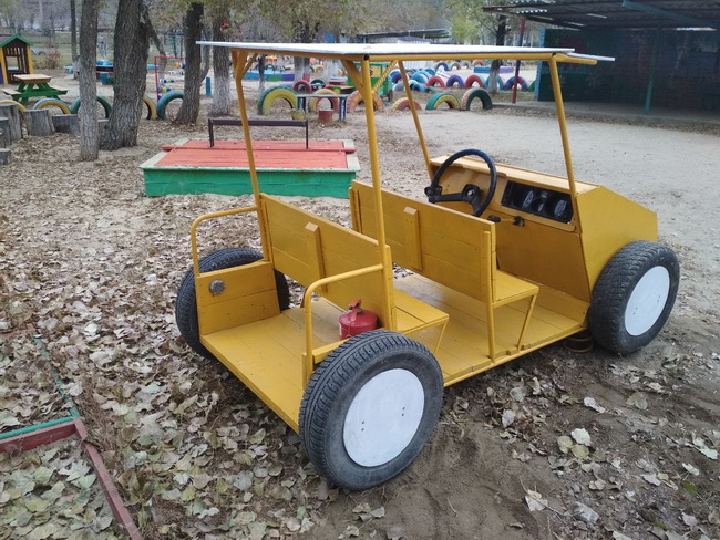 Грузовая машина для детской площадки своими руками