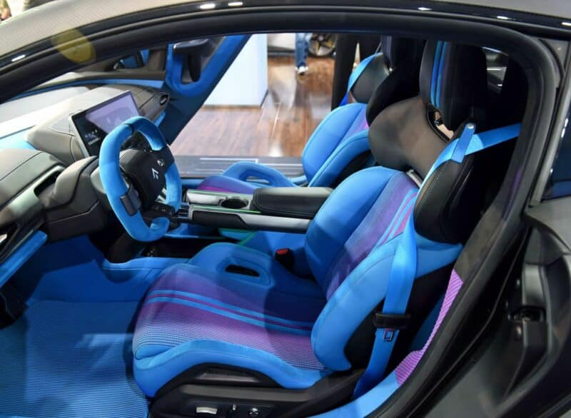 "Первый в Китае суперкар на электромобиле" — Aion Hyper SSR — замечен на производственная линия