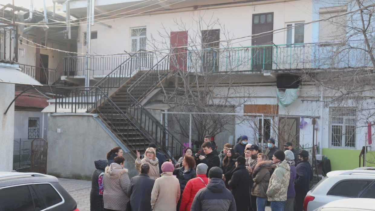 Глава Ялты рассказала, как поступят со сгоревшим домом в центре города Глава Ялты рассказала, как поступят со сгоревшим домом в центре города Общество