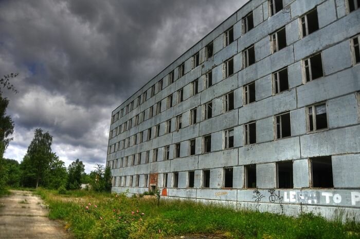 Фотография: 15 загадочных городов-призраков, разбросанных по всему миру №13 - BigPicture.ru