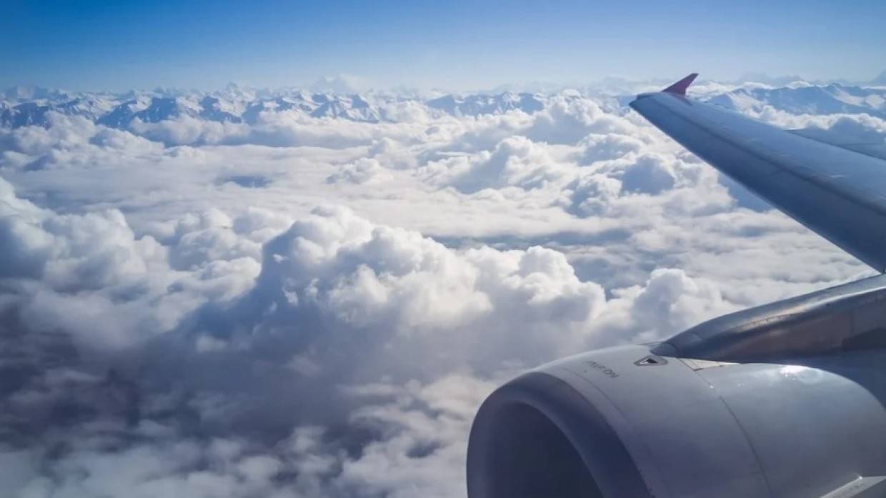 Самолет рейса Москва — Якутск экстренно ушел на посадку в Тюмени