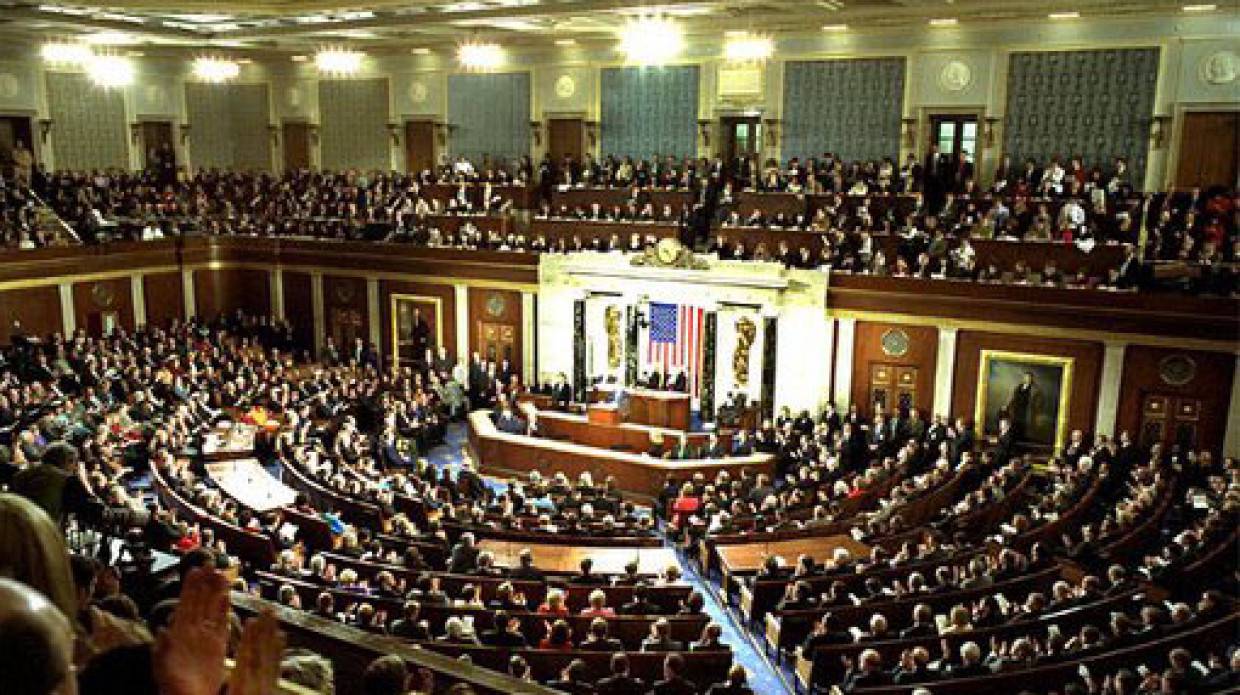 Американские конгрессмены выступили за немедленное введение антироссийских санкций