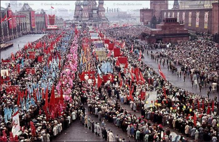 Красная площадь. Москва. Первомайская демонстрация.