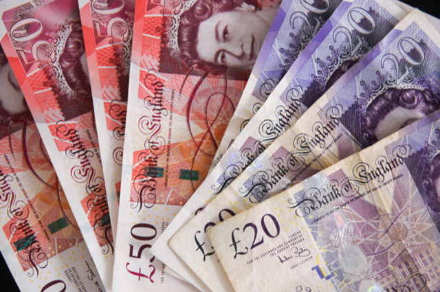 Звон колоколов, провозглашение короля, перевыпуск национальной валюты: что ждет Великобританию после смерти Елизаветы II Звон колоколов, провозглашение короля, перевыпуск национальной валюты: что ждет Великобританию после смерти Елизаветы II Монархии