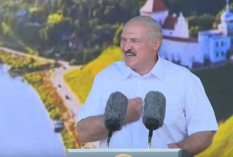 Ответный ход Лукашенко: бастующие заводы будут закрыты Новости