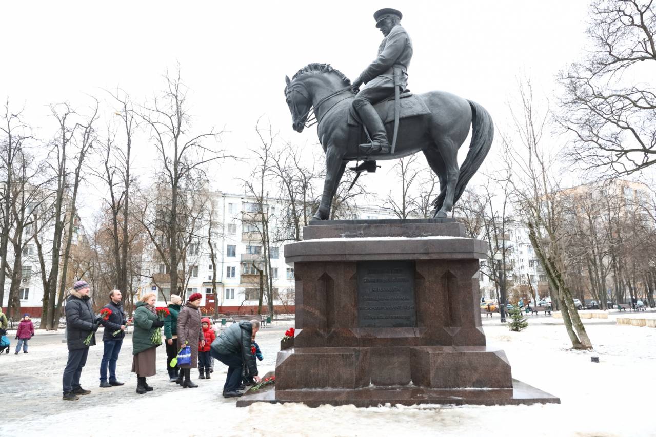 площадь рокоссовского в курске