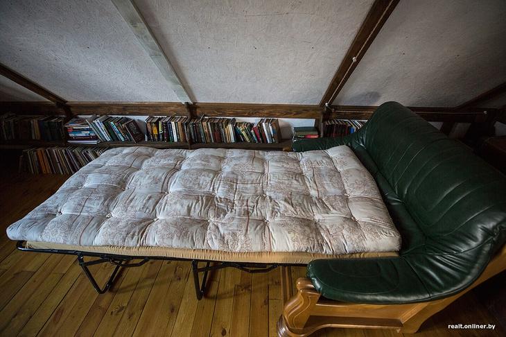 «Вложил сюда все свои сбережения». Как один человек возрождает деревню на Голубых озерах 