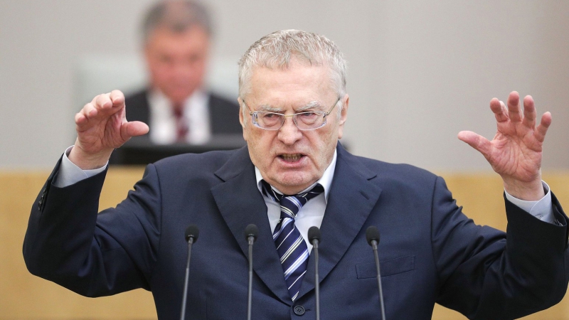Жириновский жестко одернул не привившихся от COVID-19 депутатов Госдумы