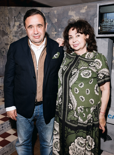 Яна Рудковская, Надежда Оболенцева и другие гости закрытого ужина Vogue Яна Рудковская, Надежда Оболенцева и другие гости закрытого ужина Vogue Vogue, Марина, Ирина, Москвы, приложение, топмодель, GRACE, спорте, Кузнецов, набережных, спальных, жизни, небоскребах, рассказал, офисах, который, районах, Мероприятие, Сергей, архитектор