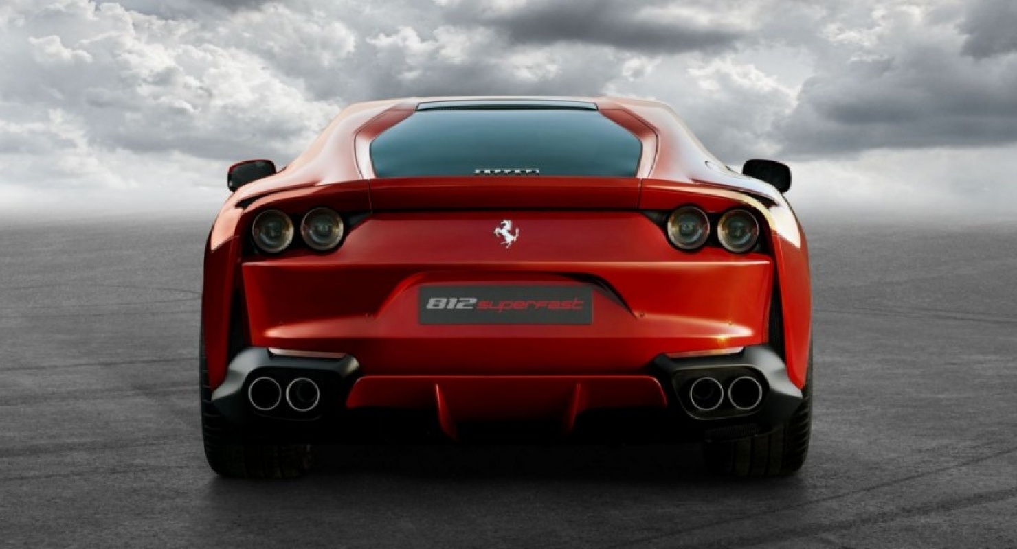 Посмотрите на красивый дрифт в исполнении Ferrari SF90 Stradale Автомобили