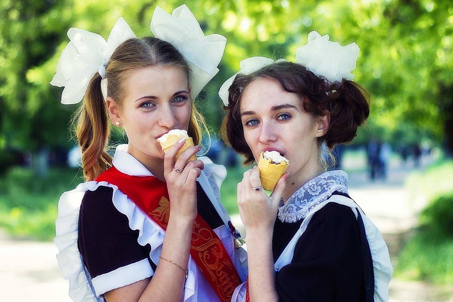 Встретил одноклассницу 30 лет спустя﻿