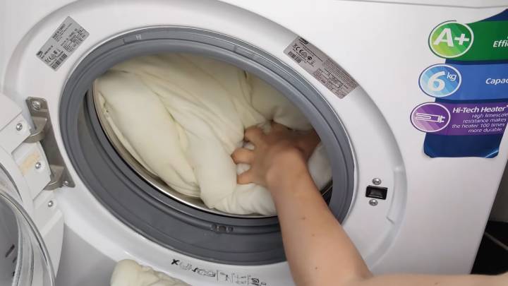 Как вернуть белоснужную чистоту подушкам нужно, подушки, подушку, подушке, машинке, можно, чистоту, белоснежность, стиркой, волосы, стирки, идеальную, функцию, выберите, «Дополнительное, Непременно, оборотов», градусов, полоскание, «Синтетика