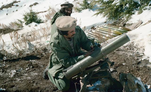 Оружие афганских душманов. Реактивные системы залпового огня и их снаряды Оружие афганских душманов. Реактивные системы залпового огня и их снаряды оружие