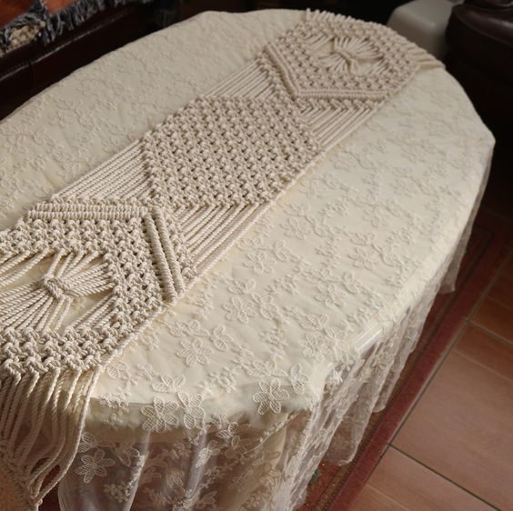 Оригинальные дорожки макраме на стол Оригинальные дорожки макраме на стол идеи