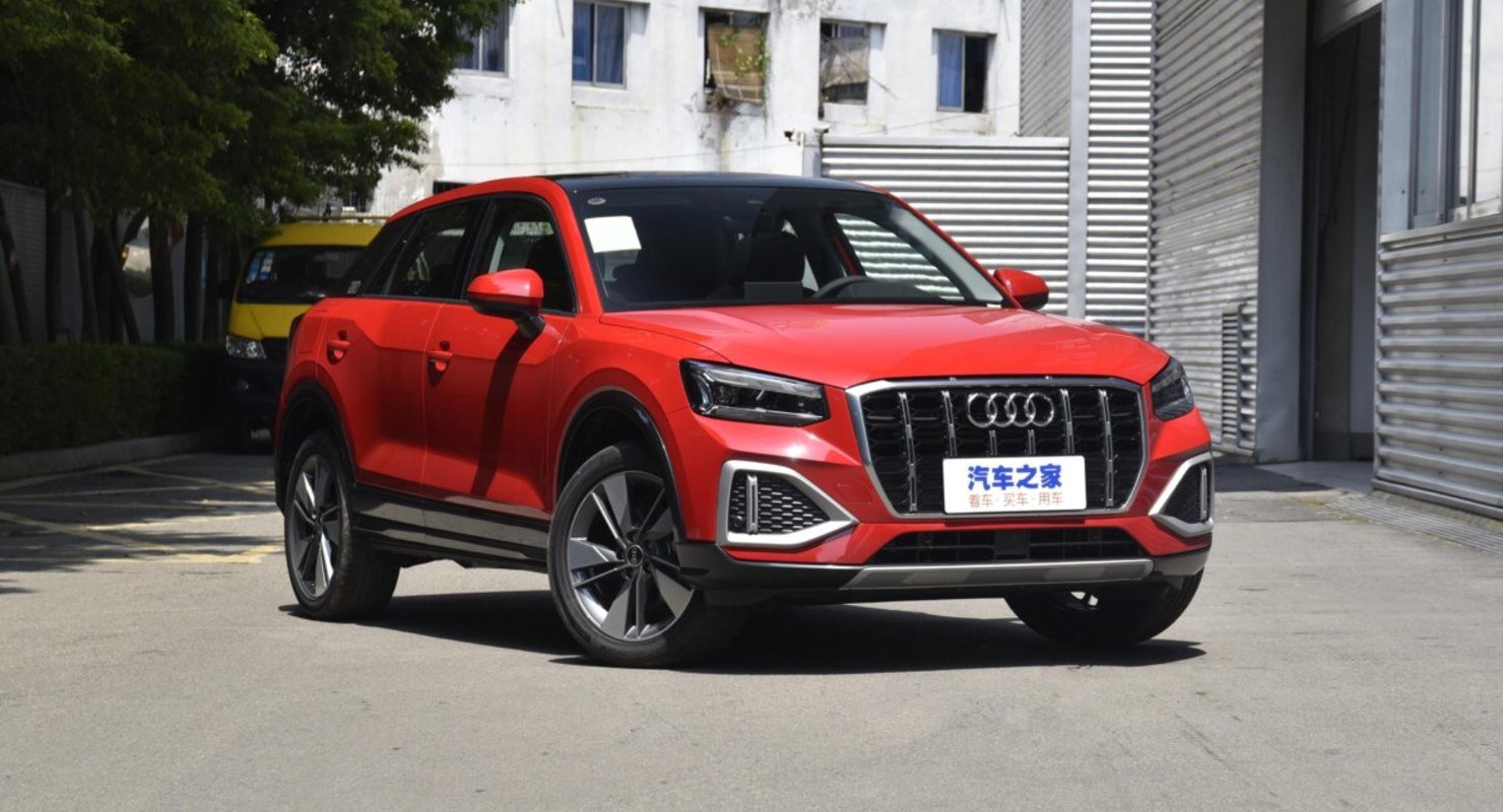 В Сети появились фото обновленного компактного кроссовера Audi Q2L В Сети появились фото обновленного компактного кроссовера Audi Q2L Автомобили