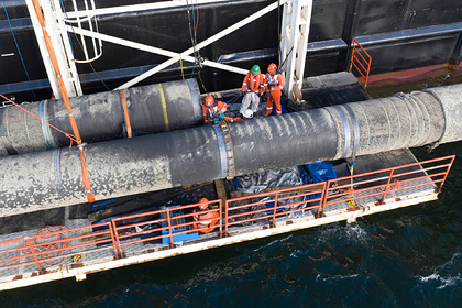 В зоне строительства «Северного потока-2» заметили неопознанную подлодку