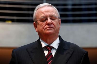 FILE PHOTO: Former Volkswagen chief executive Martin Winterkorn arrives to testify to a German parliamentary committee on the carmaker's emissions scandal in Berlin, Germany, January 19, 2017. REUTERS/Fabrizio Bensch/File Photo