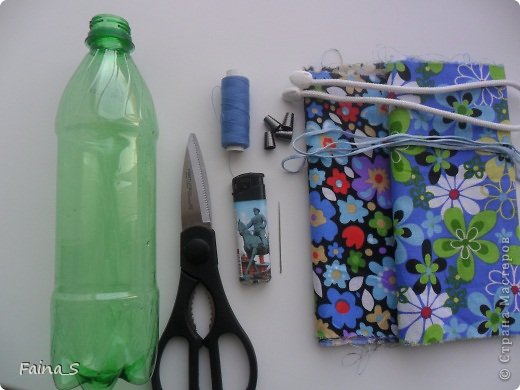 Мастер-класс Начало учебного года Шитьё Пластиковые контейнеры Мастер-класс Бутылки пластиковые Ленты Ткань фото 2