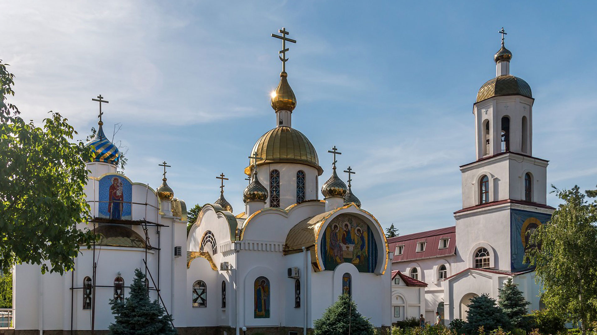 Храм святых воинов. Храм Святого Иоанна воина Краснодар. Храм Святого мученика Иоанна воина Краснодар. Краснодар храм Иоанна война. Храм Святого Иоанна воина Авиагородок Краснодар.