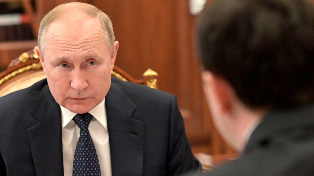 Телеканал France 2 обнародовал детали разговора Путина с Макроном за четыре дня до СВО Политика,Украина