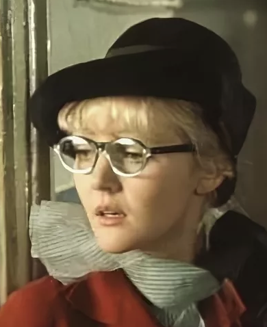 Развод с сыном крупного чиновника и 30 лет счастья с известным каскадером. Марина Дюжева 