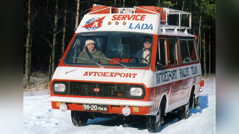 Олимпиада-80, дизайн от Bertone и незаслуженный Знак Качества: мифы и факты о РАФ-2203 авто,автомобили