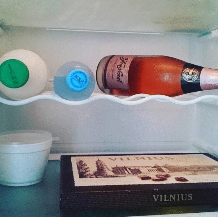 Ржачные кадры о том, что такое суровая жизнь холостяка Ржачные кадры о том, что такое суровая жизнь холостяка